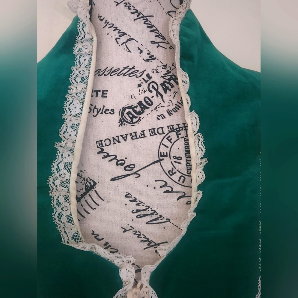 Vintage Gunne Sax Style Elegant Green and Cream Lace Maxi Dress - Picture 2 of 6